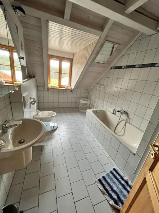 Idyllisches Ferienapartment Allgaeu Bad Groenenbach Exterior photo